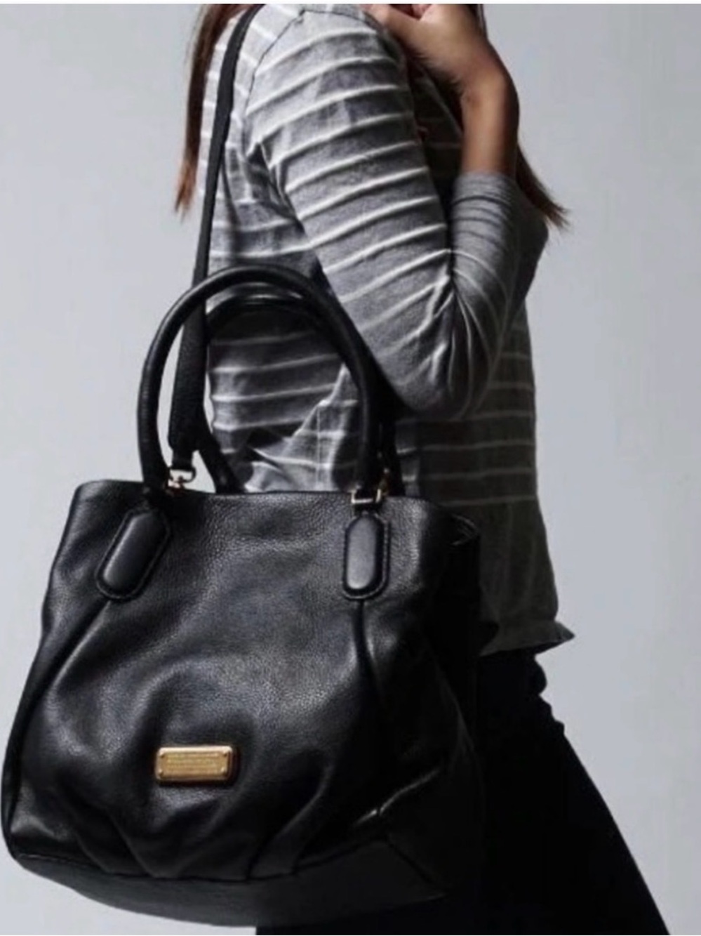 Marc by Marc Jacobs Black Leather Tote with Gold Plaque - Picture 2 of 7